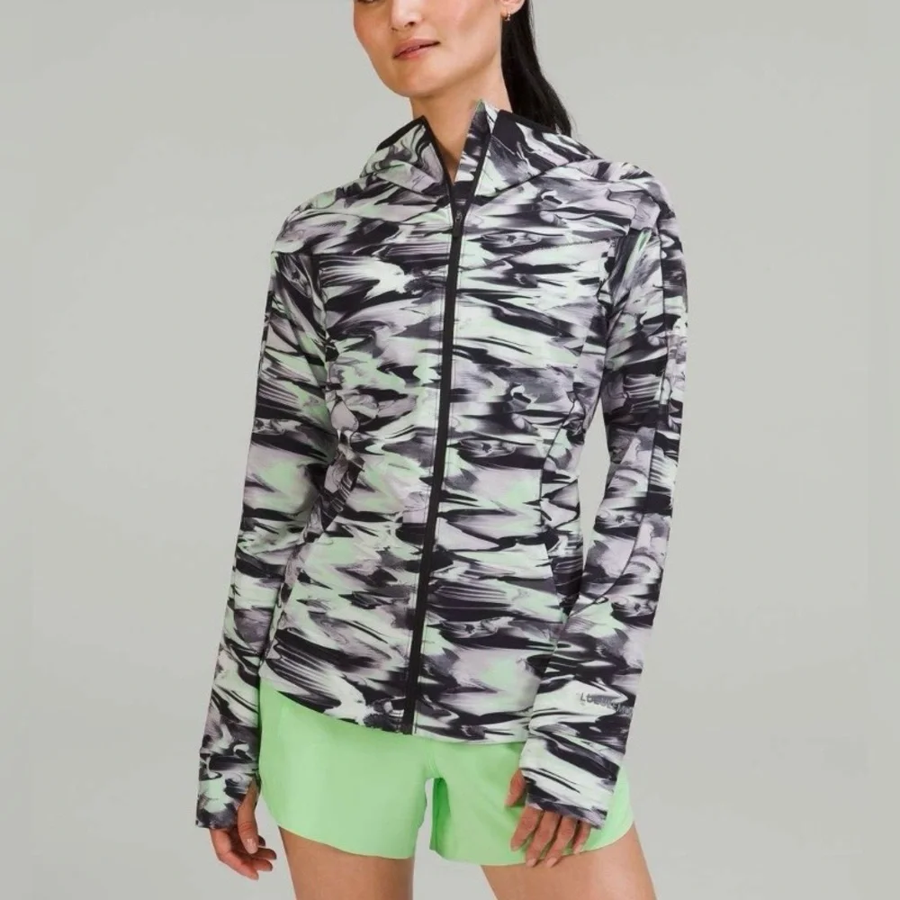 Lululemon Mist Over Windbreaker Jacket Paint Glide Multi Size 2 Retired Edition